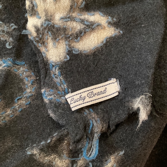 LUCKY Brand Scarf Floral Black - Picture 3 of 4